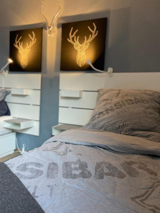 Appartment 53Qm Im Architektenhaus - 2 Schlafzimmer Mit Kueche Und Bad, Nur 2Min Von A8 - Ruhig Und Modern เอียร์เชนแบร์ก ภายนอก รูปภาพ