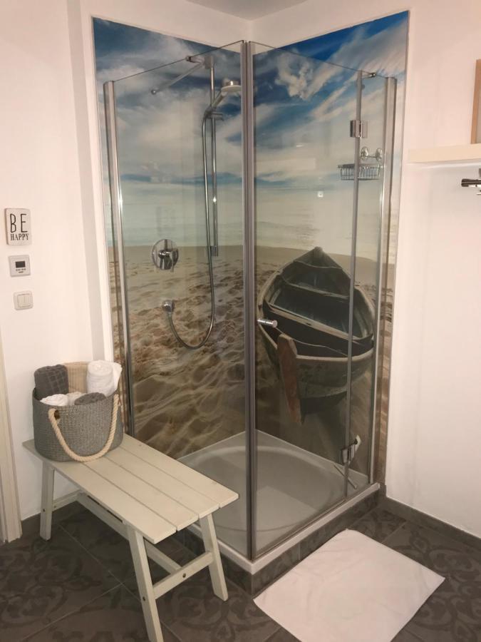 Appartment 53Qm Im Architektenhaus - 2 Schlafzimmer Mit Kueche Und Bad, Nur 2Min Von A8 - Ruhig Und Modern เอียร์เชนแบร์ก ภายนอก รูปภาพ